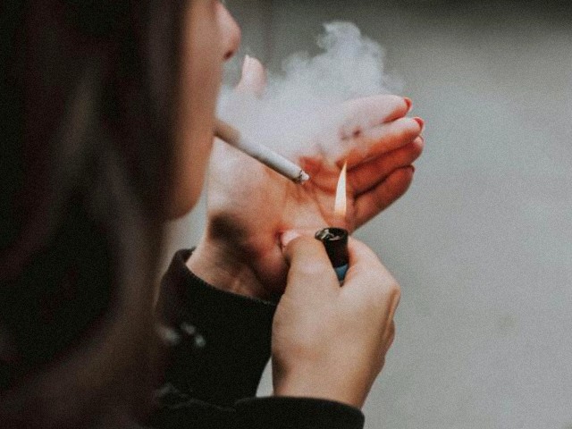 fajčenie, cigareta