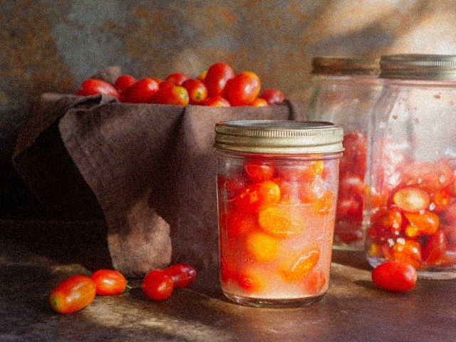 fermentované rajčiny, fermentácia, paradajky, mliečna fermentácia,  2579563693